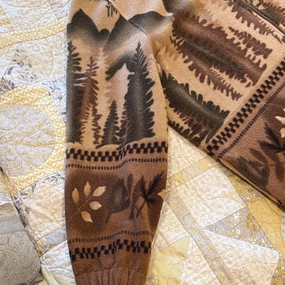 Tradition Country Collection Vintage Brown and Tan Mountain Print Fleece Jacket - Picture 4 of 10